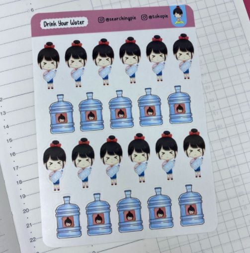 P002 Pie Sticker - Drink Your Water