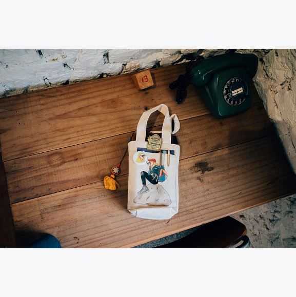 La Dolce Vita Canvas Bag - Stone Girl