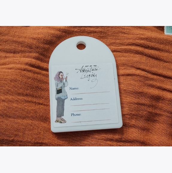 La Dolce Vita Luggage Tag - Hiking Girl