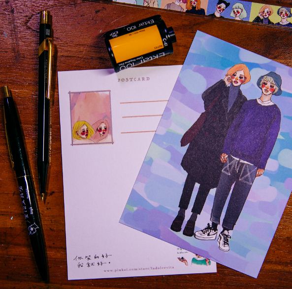 La Dolce Vita Postcard - Hat