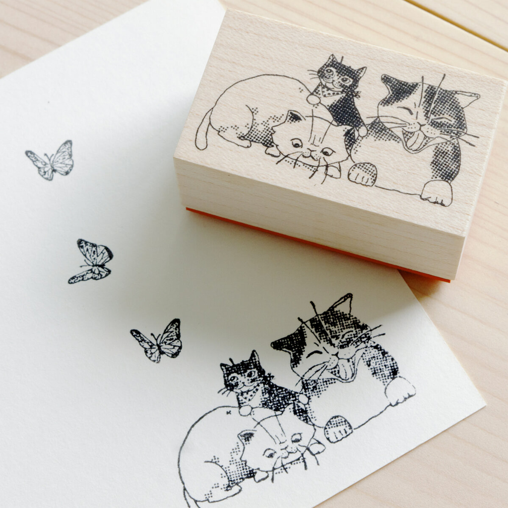 Akamegane Rubber Stamp - Jackson Family Kittens
