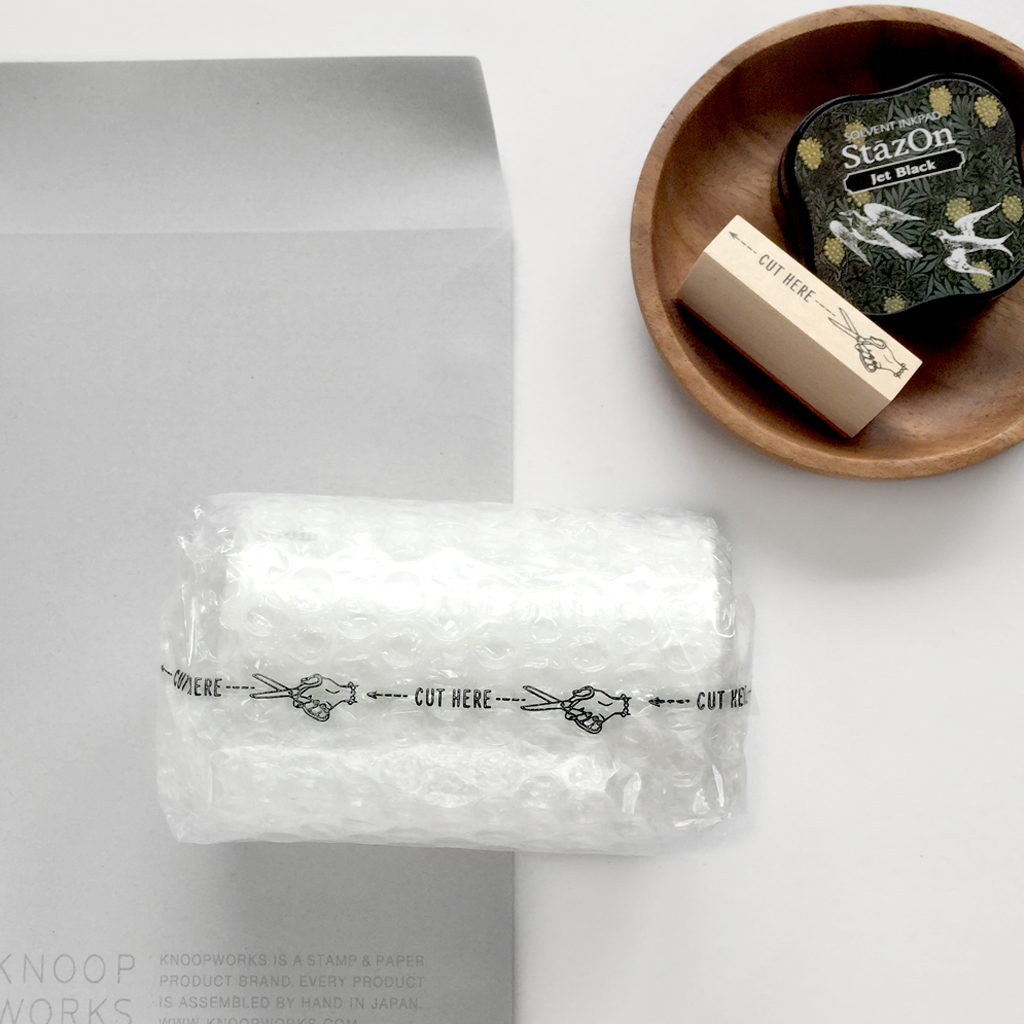 Knoopworks Rubber Stamp - Cut Here