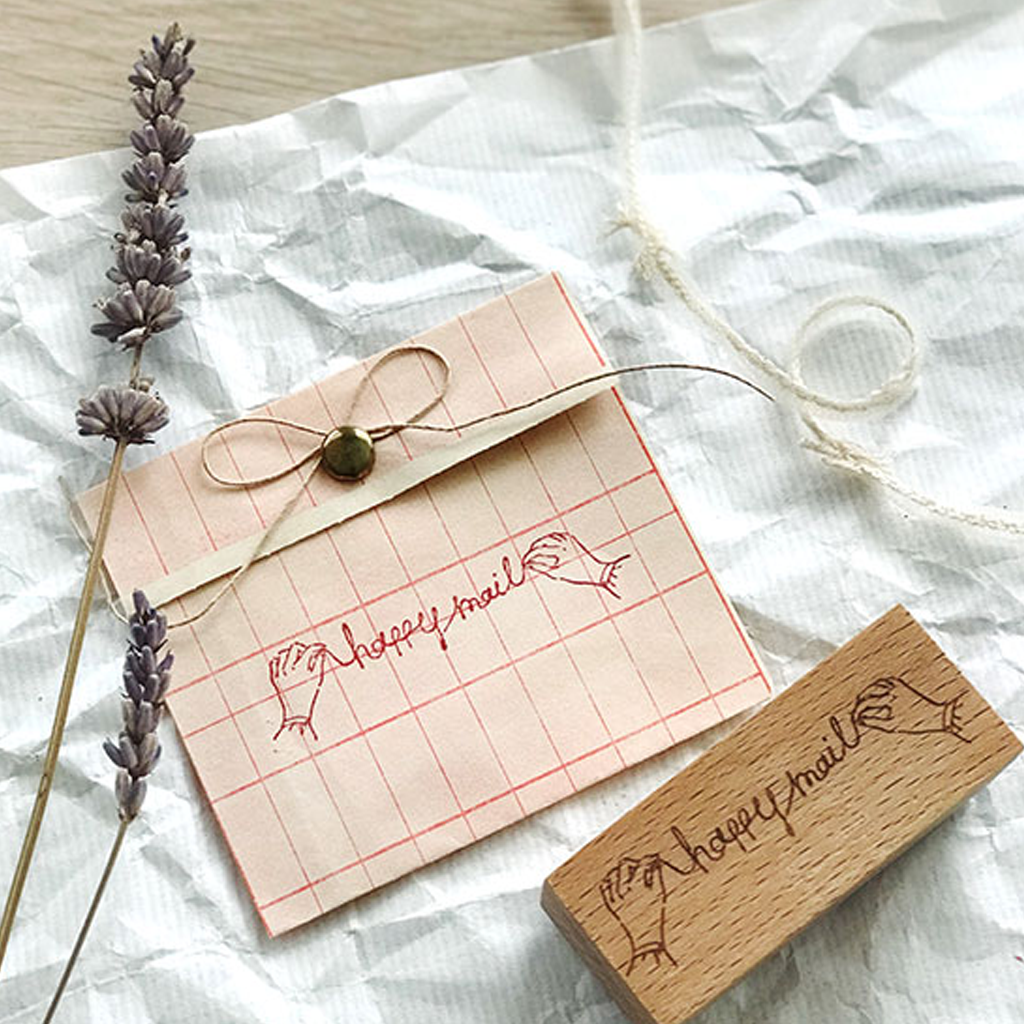 Classique Feminine Rubber Stamp - Happy Mail