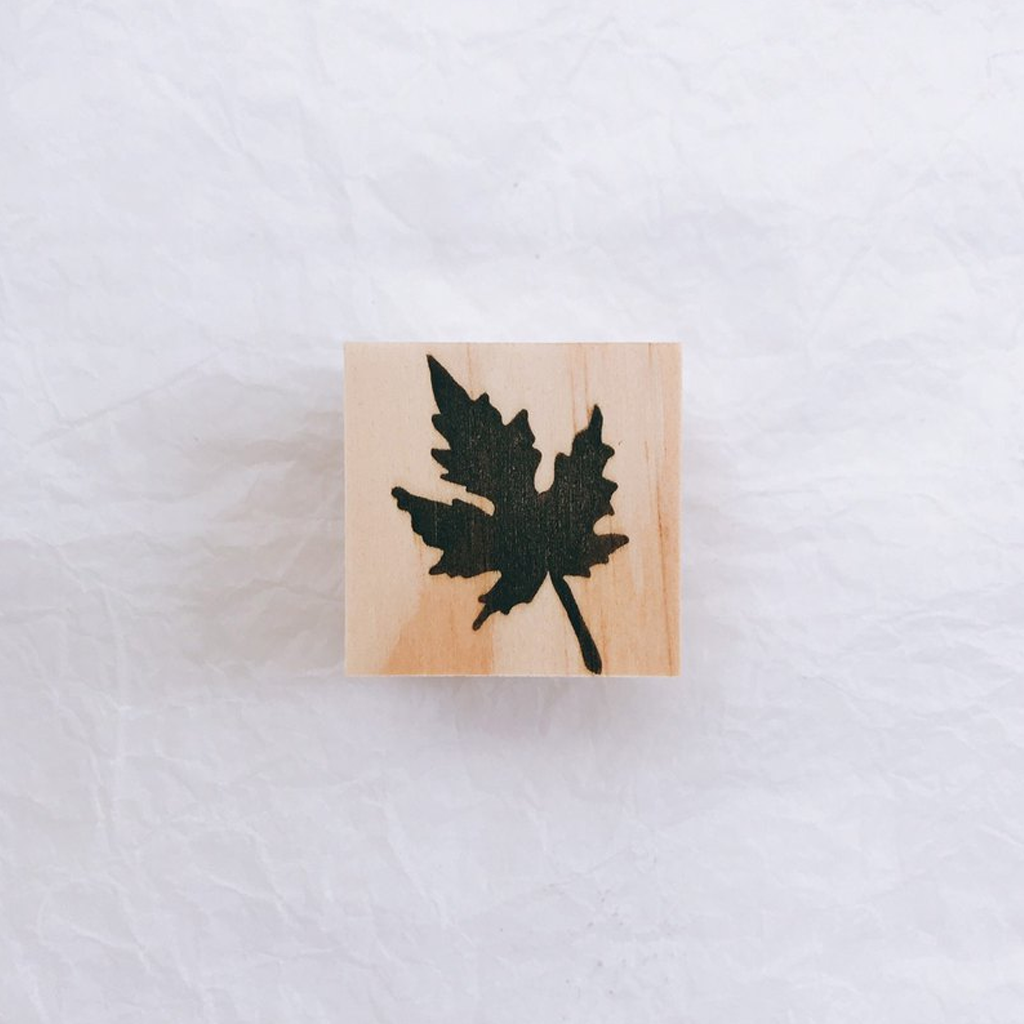 Gai Na Rubber Stamp - Maple Leaf