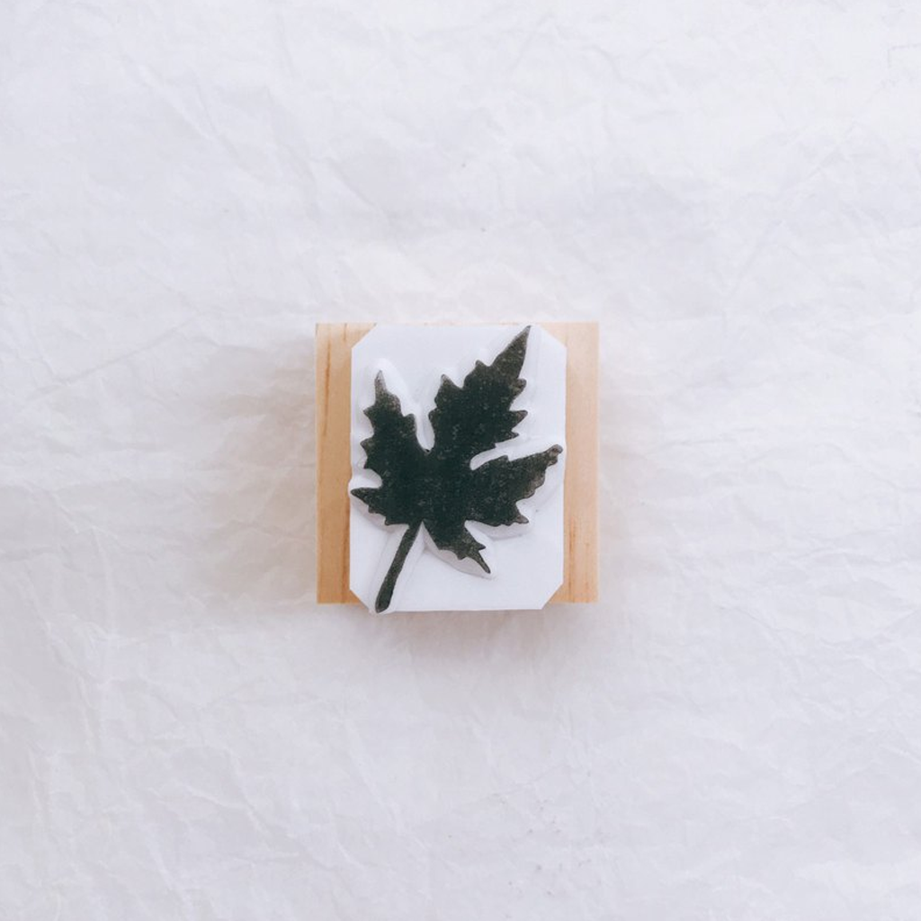 Gai Na Rubber Stamp - Maple Leaf