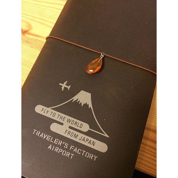 Traveler&#39;s Notebook Special Narita Edition