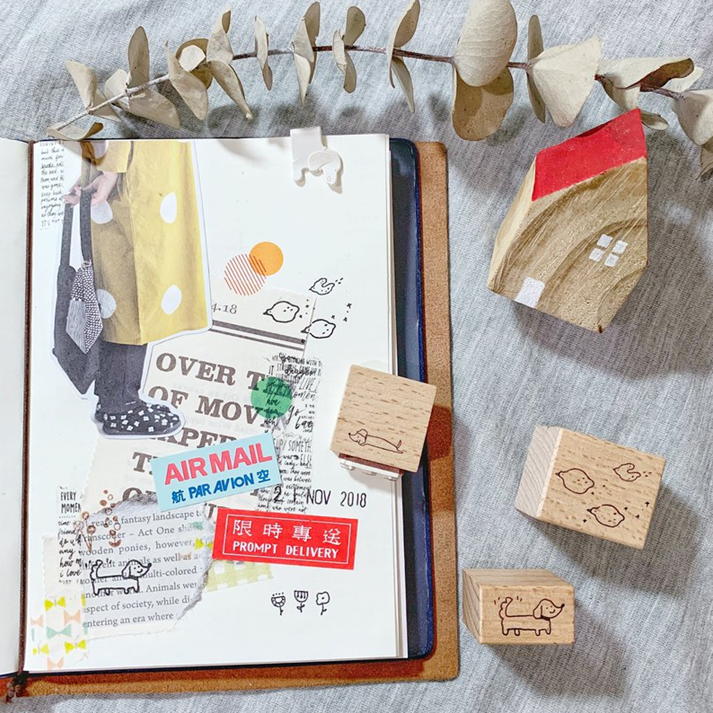 Ginny Lambkin Rubber Stamp - Sausage Dog Holiday